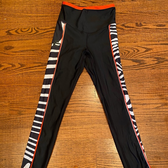 PE Nation zebra print leggings- xs - Picture 2 of 5